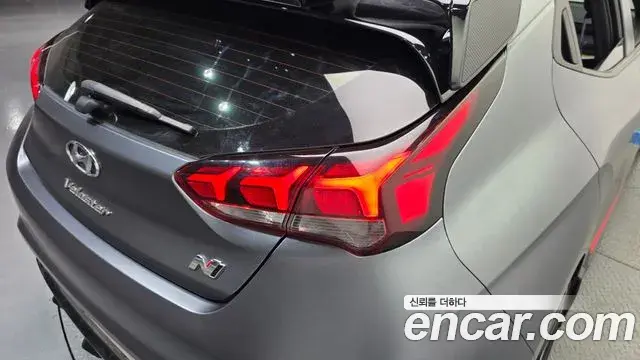 Hyundai Veloster 2019 — ფოტო 22/32