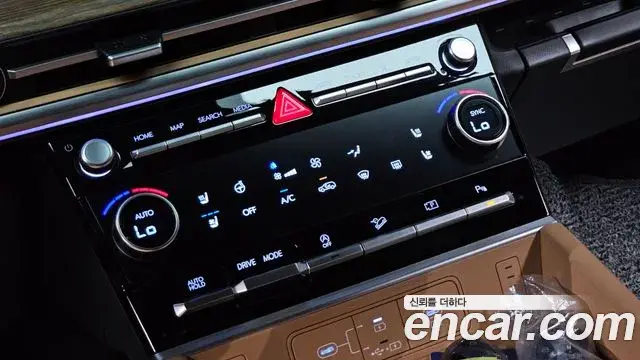 Hyundai Santa Fe 2026 — Photo 20/34