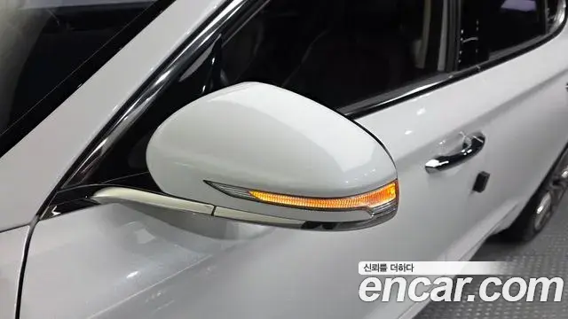 Genesis G70 2018 — Photo 8/30