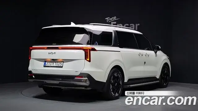 Kia Carnival 2026 — Photo 1/32