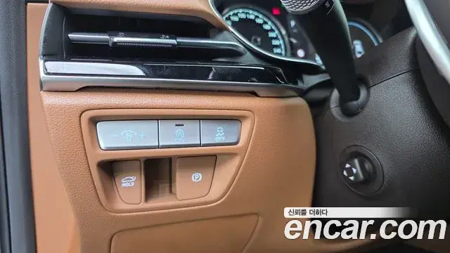 Genesis G80 2022 — Photo 26/32