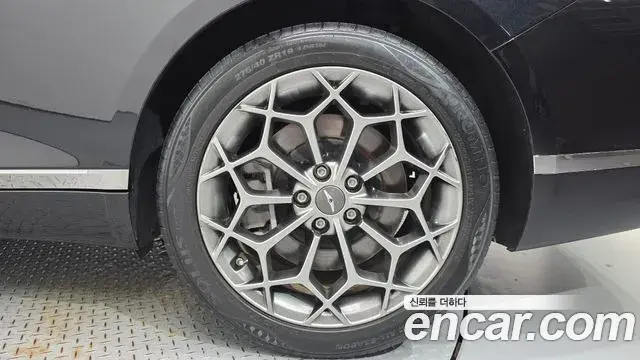 Genesis G80 2022 — Photo 23/32