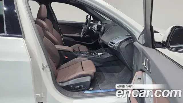 BMW 1 Series 2025 — ფოტო 26/34
