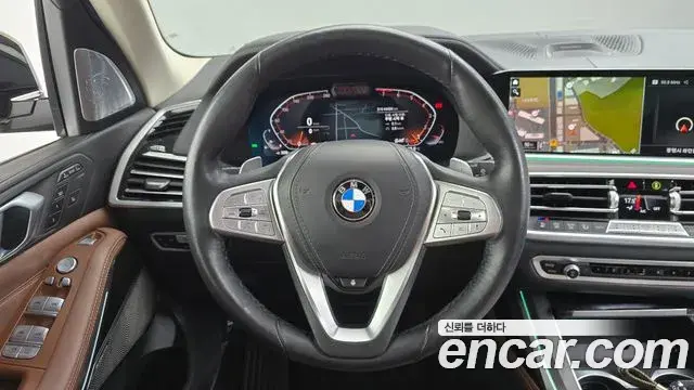 BMW X7 2022 — Şəkil 24/31