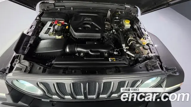 Jeep Wrangler 2019 — Photo 17/34