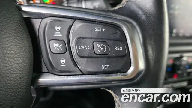 Jeep Wrangler 2019 — Photo 22/34