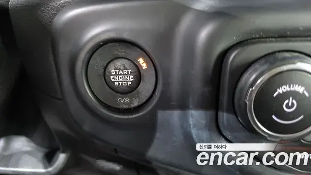Jeep Wrangler 2019 — Photo 3/34
