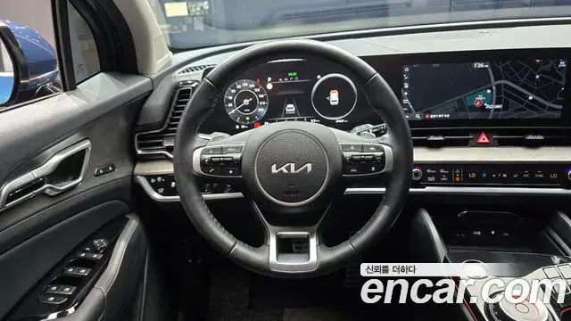 Kia Sportage 2024 — Фото 13/20