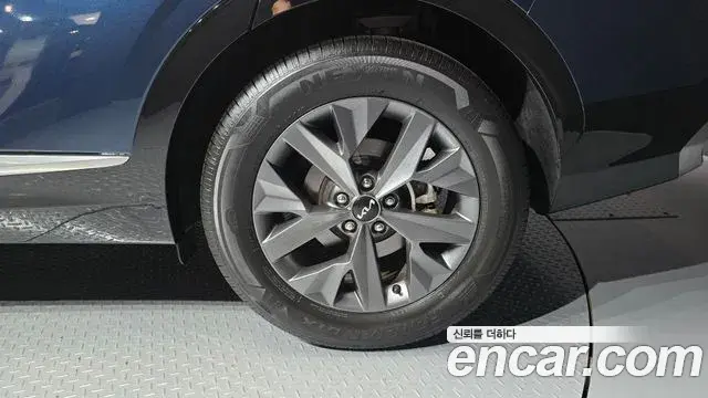 Kia Sportage 2024 — Photo 8/35