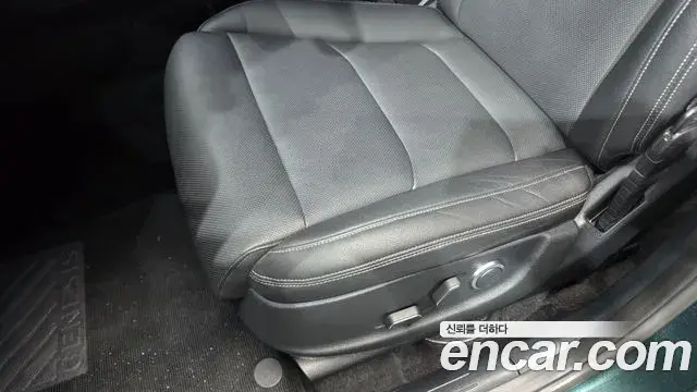Genesis GV70 2021 — Şəkil 20/35