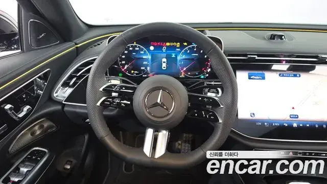 Mercedes-Benz E-Class 2025 — Фото 12/20