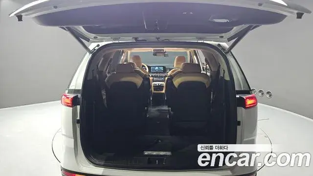 Kia Carnival 2022 — Photo 20/20