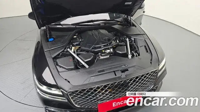 Genesis Electrified G80 2022 — Photo 6/20