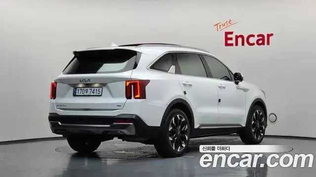Kia Sorento 2023 — ფოტო 1/34