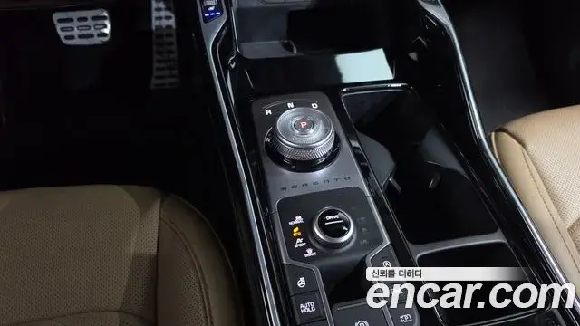 Kia Sorento 2023 — ფოტო 30/34