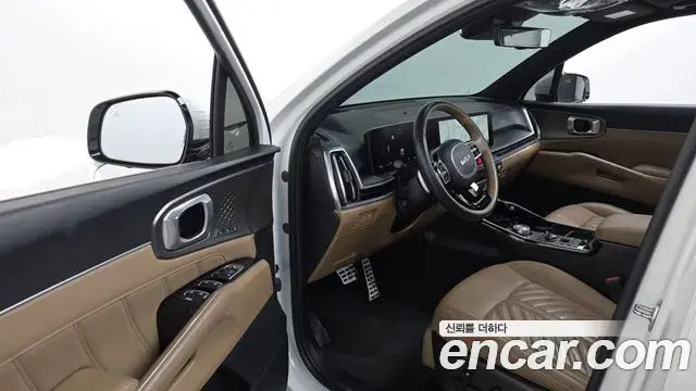 Kia Sorento 2023 — ფოტო 14/34