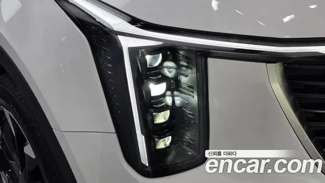 Kia Sorento 2023 — ფოტო 6/34