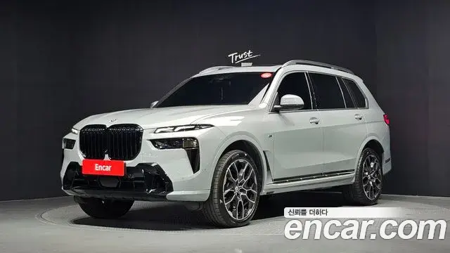 BMW X7 2024 — Photo 7/44