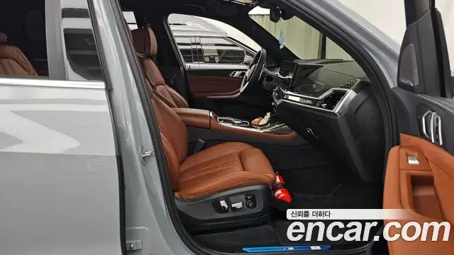 BMW X7 2024 — Photo 29/44
