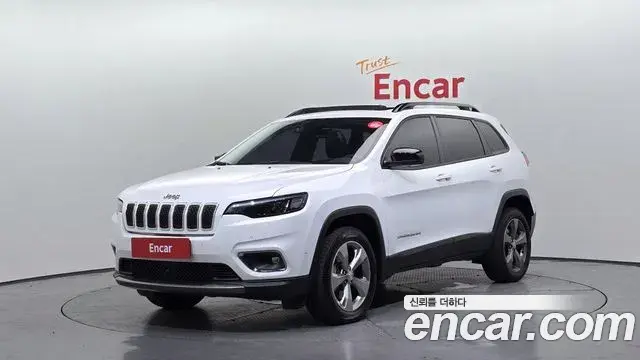 Jeep Cherokee 2022 — ფოტო 3/20