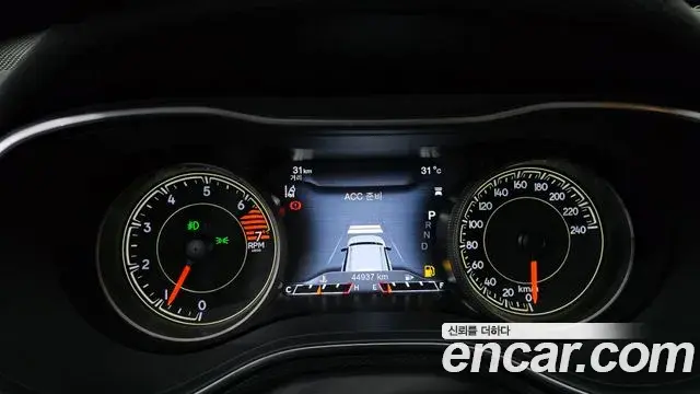 Jeep Cherokee 2022 — ფოტო 11/20