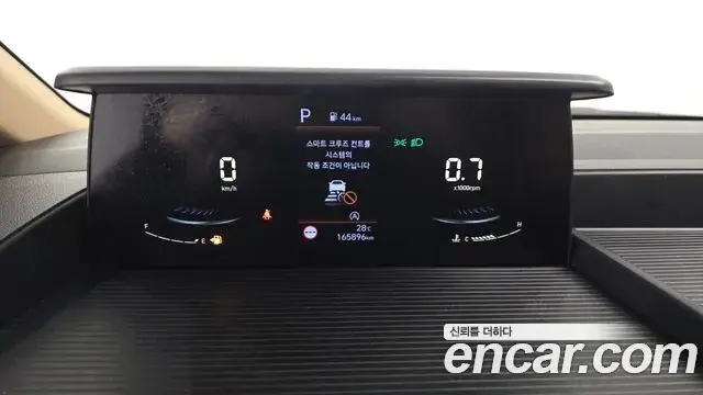 Hyundai Staria 2022 — Photo 8/20