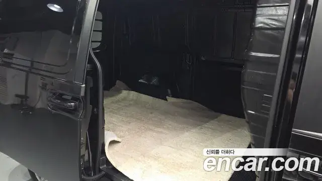 Hyundai Staria 2022 — Photo 11/20