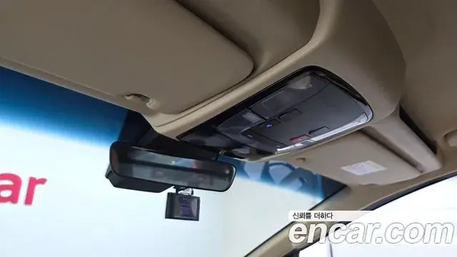 Hyundai Staria 2022 — Photo 17/20