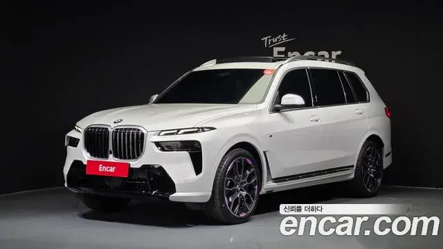 BMW X7 2024 — Photo 23/36