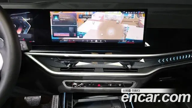 BMW X7 2024 — Photo 19/36