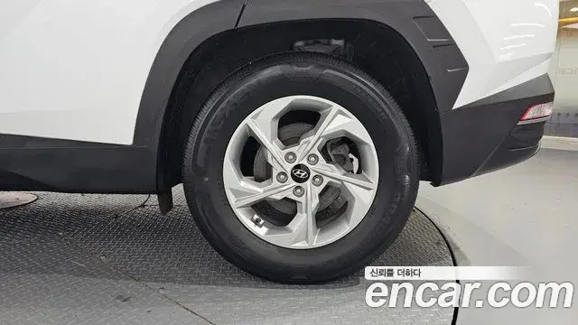 Hyundai Tucson Hybrid 2022 — ფოტო 3/30