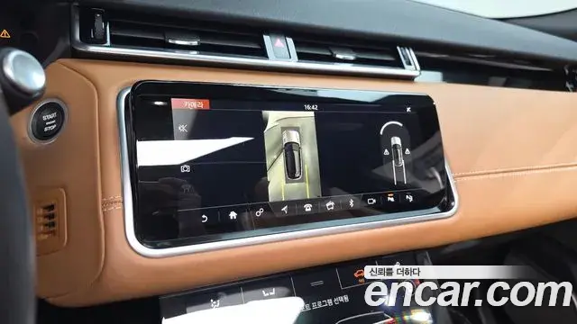 Land Rover Range Rover Velar 2018 — Фото 14/20