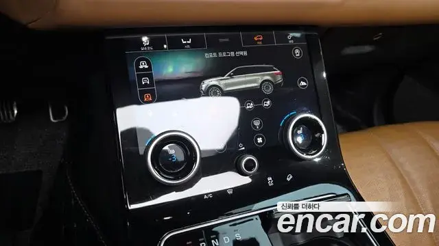 Land Rover Range Rover Velar 2018 — Фото 15/20