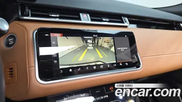 Land Rover Range Rover Velar 2018 — ფოტო 33/33