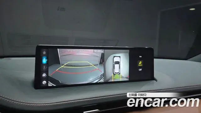 Genesis GV70 2023 — ფოტო 15/32
