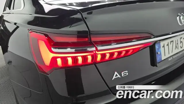 Audi A6 2022 — Şəkil 22/31