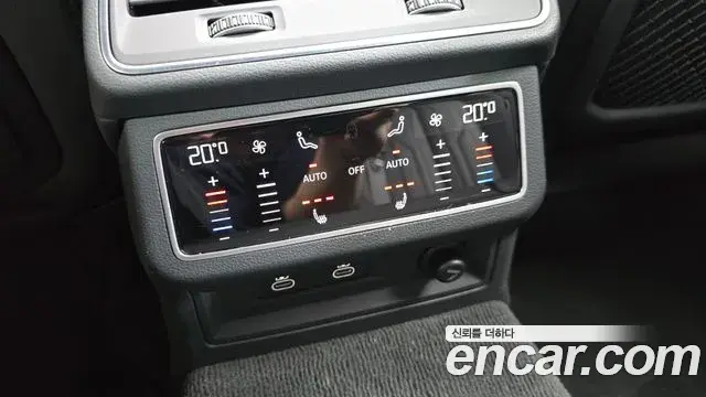 Audi A6 2022 — Şəkil 13/31
