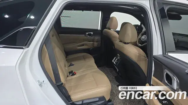 Kia Sorento 2024 — Photo 12/33