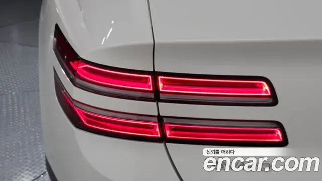 Genesis GV80 2023 — Şəkil 36/38