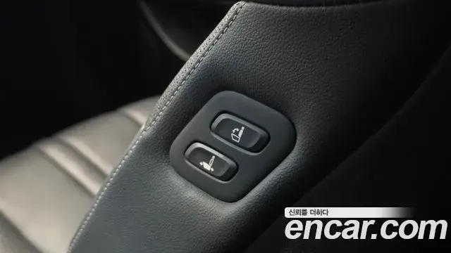 Genesis G80 2022 — ფოტო 13/34
