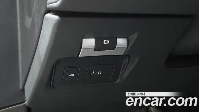 Land Rover Range Rover Evoque 2022 — Şəkil 32/38
