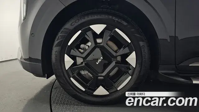 Kia Carnival 2024 — Photo 9/39