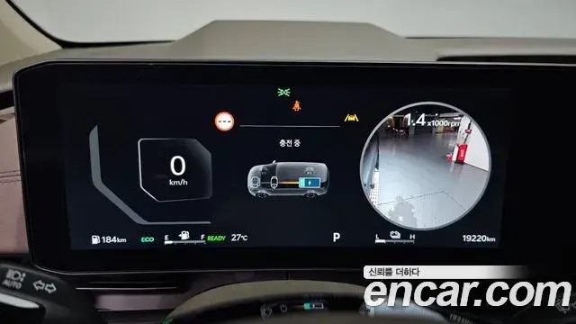 Kia Carnival 2024 — Photo 16/39