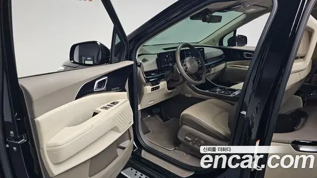 Kia Carnival 2024 — Photo 1/39