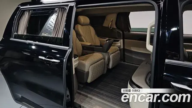 Kia Carnival 2024 — Photo 34/39