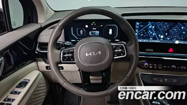 Kia Carnival 2024 — Photo 24/39