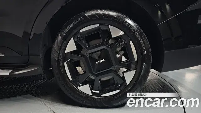 Kia Carnival 2024 — Photo 37/39
