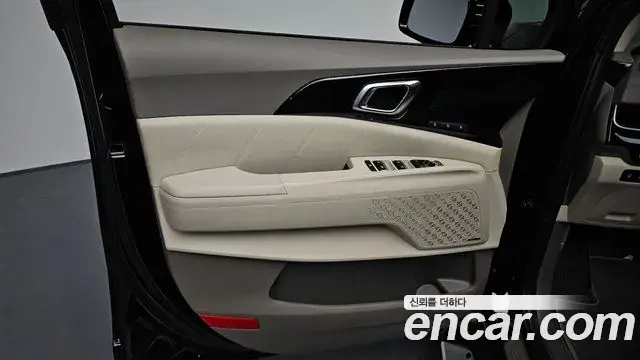 Kia Carnival 2024 — Photo 36/39