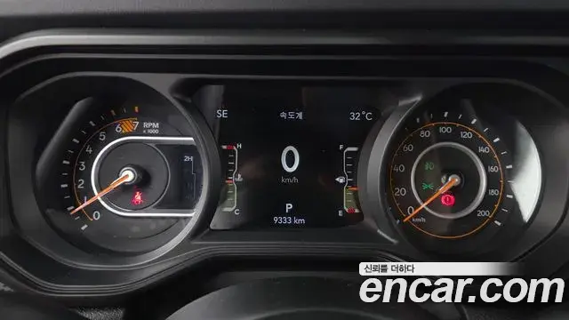 Jeep Wrangler 2025 — Photo 7/30