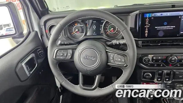 Jeep Wrangler 2025 — Photo 3/30